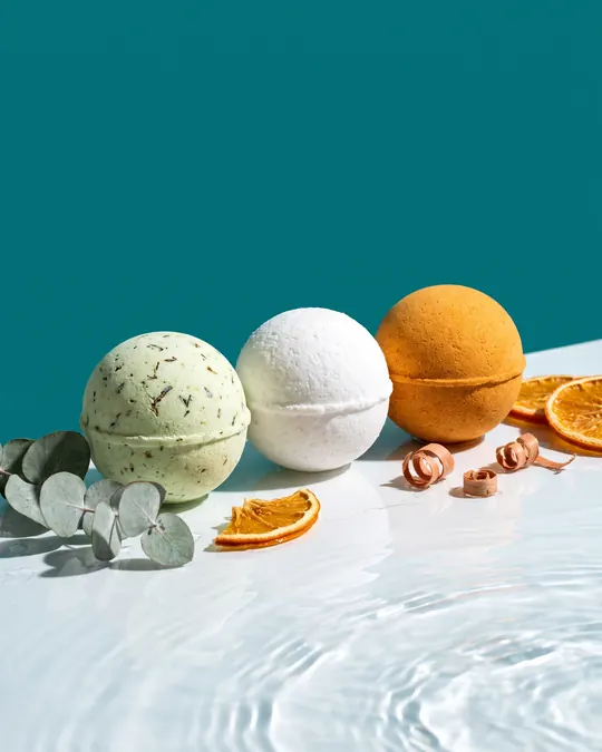 Burbujeo Bath Bomb Set of 3, texture close-up